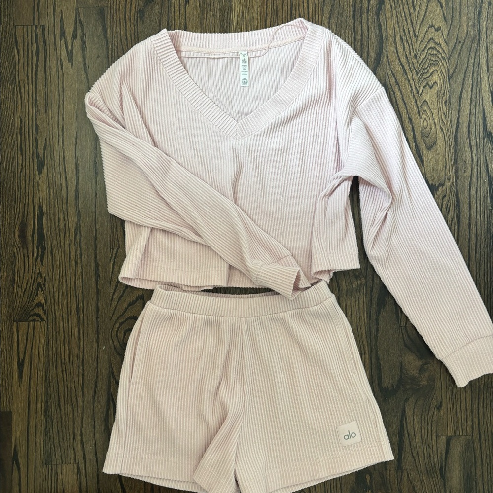 ALO Yoga Women's Muse Pink Ribbed Lounge Set